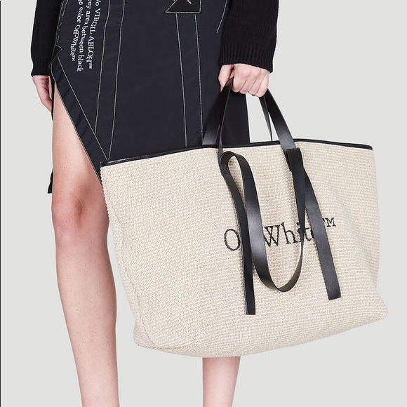 Off-White Handbags - Large off white bag 🎉HP X4🎉